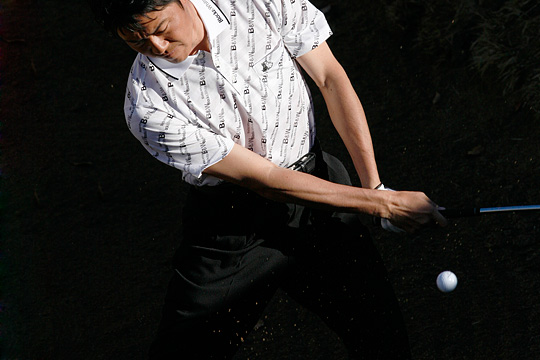 2008
Black & WhiteT
Be ci